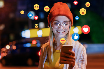 Emoji Smartphone Social Media